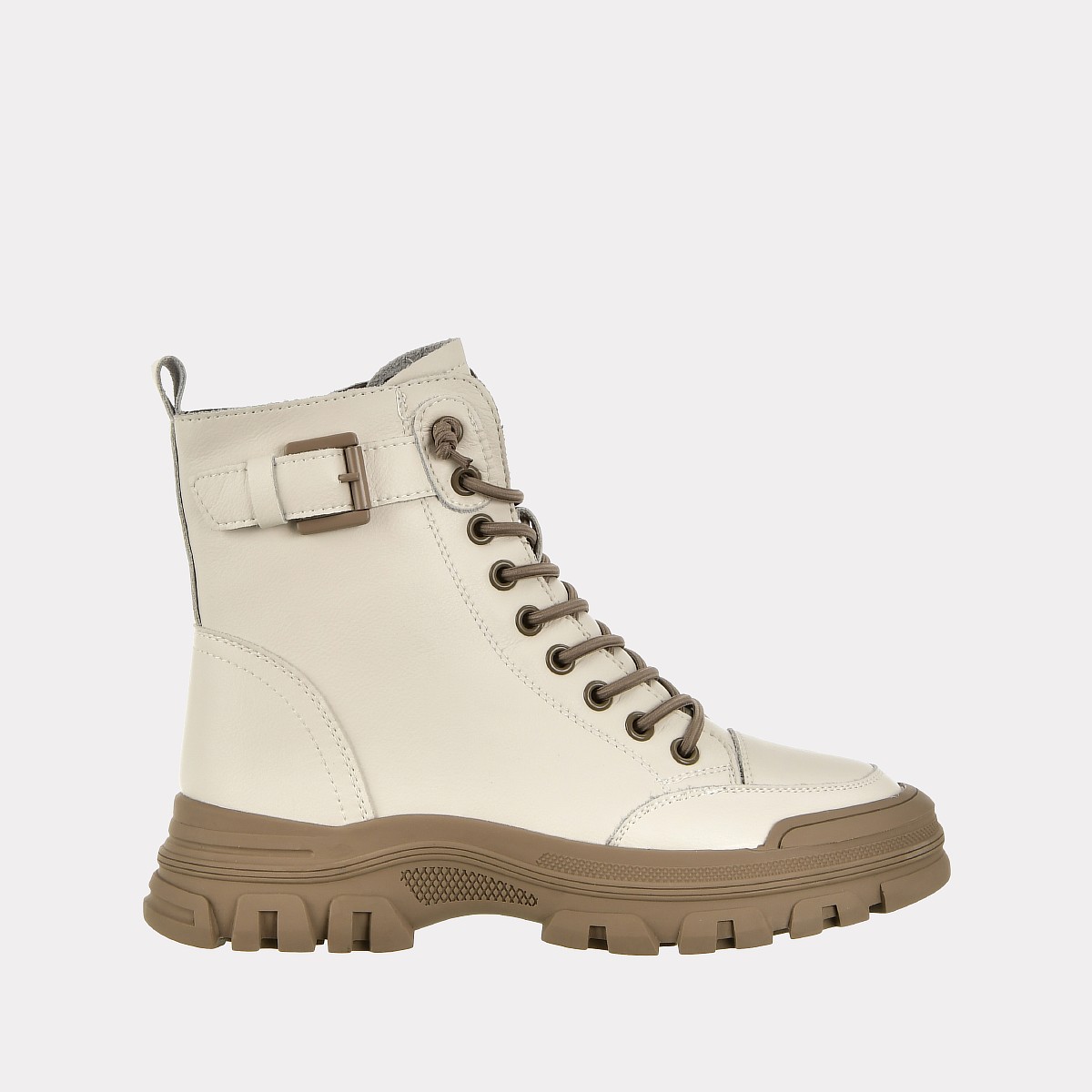 

Ботинки женские Versiya shop 01E-ZM8582 белые 36 RU, 01E-ZM8582