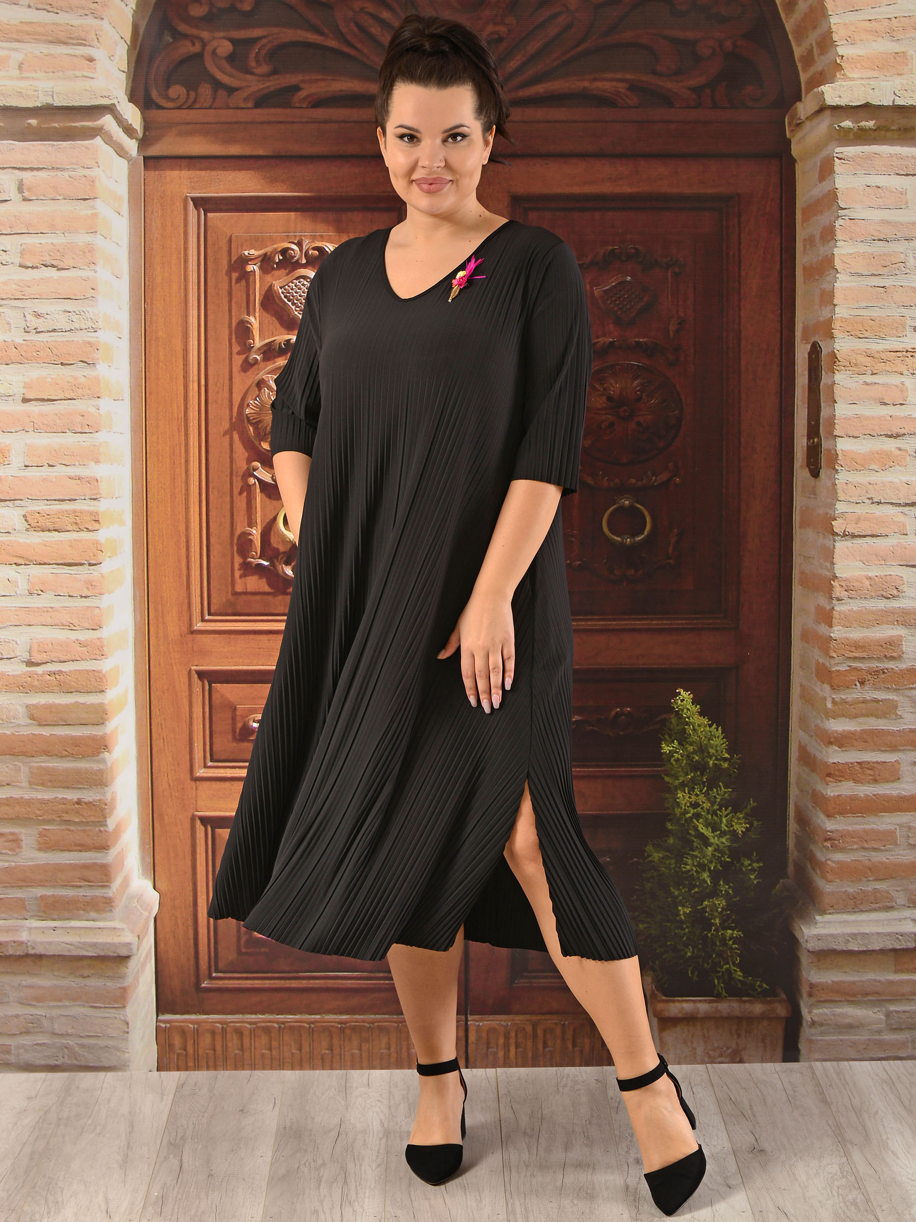 Платье женское DARKWIN 9675 черное 58-60 RU