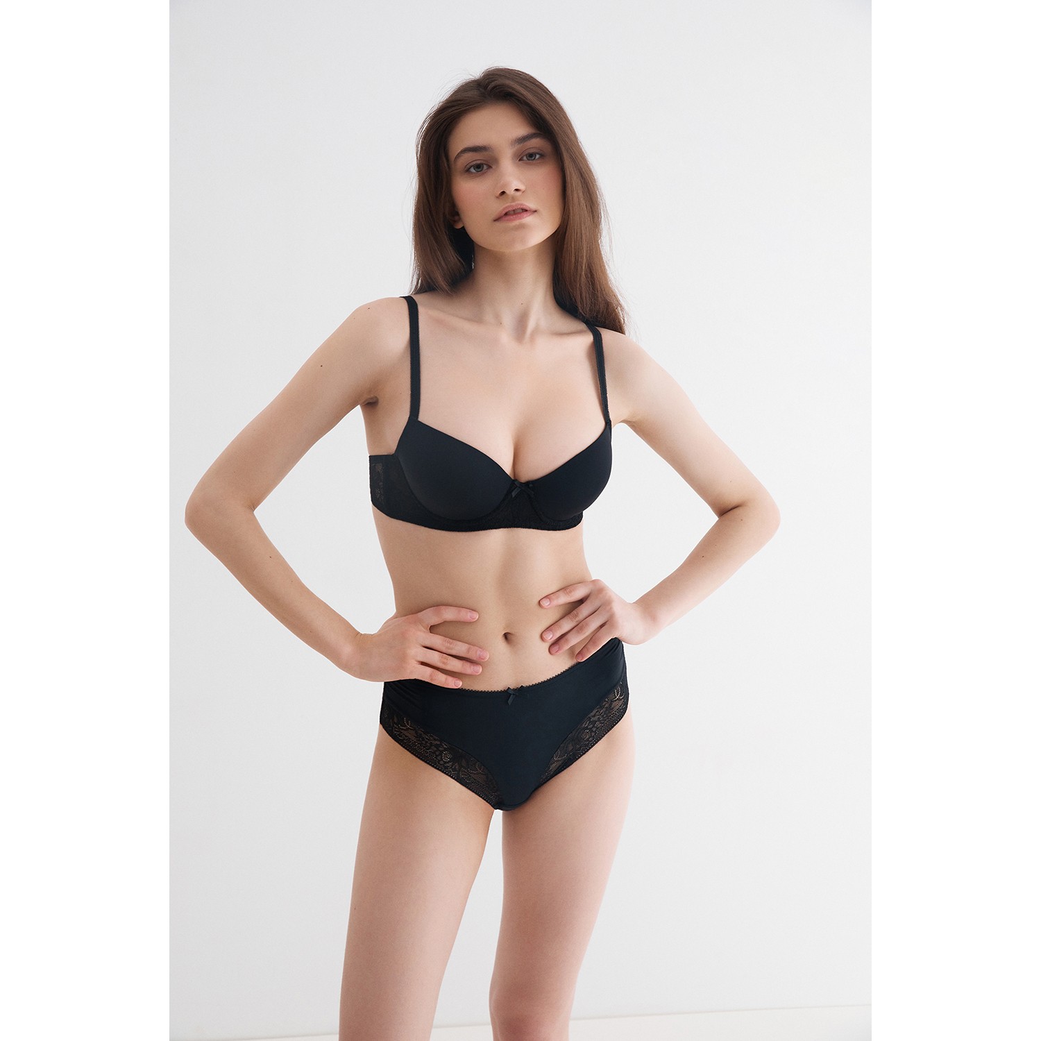 

Бюстгальтер женский Infinity Lingerie 31204110973 черный 80C, 31204110973