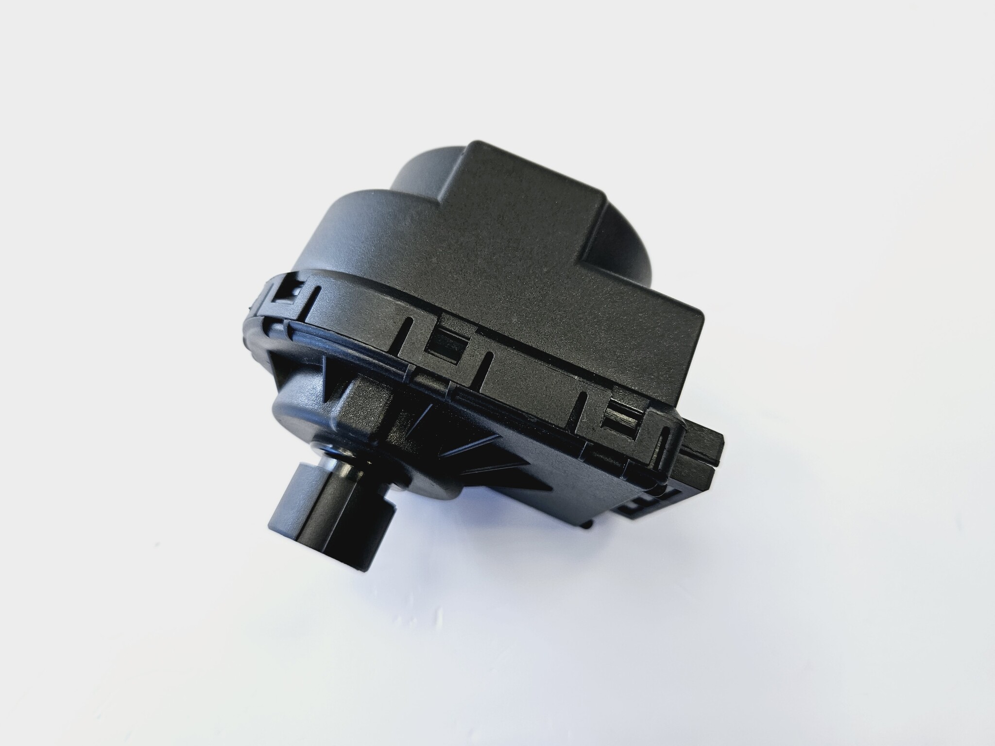 

Мотор 3-ходового клапана (220V, широкий) IMMERGAS Mini (арт. 1.018064)