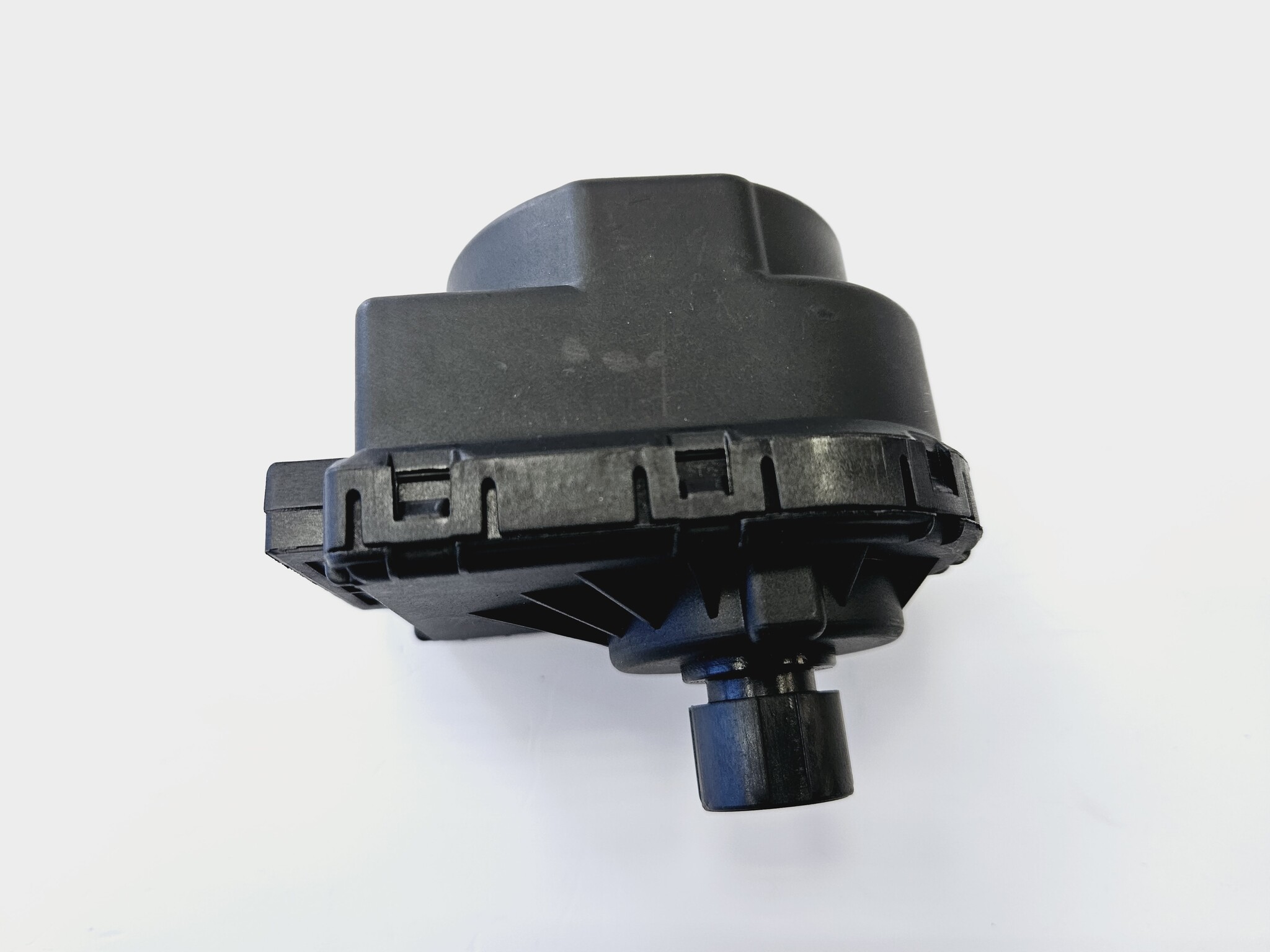 

Мотор 3-ходового клапана (220V, широкий) TIBERIS Maxi S/Extra S (арт. 521000035)