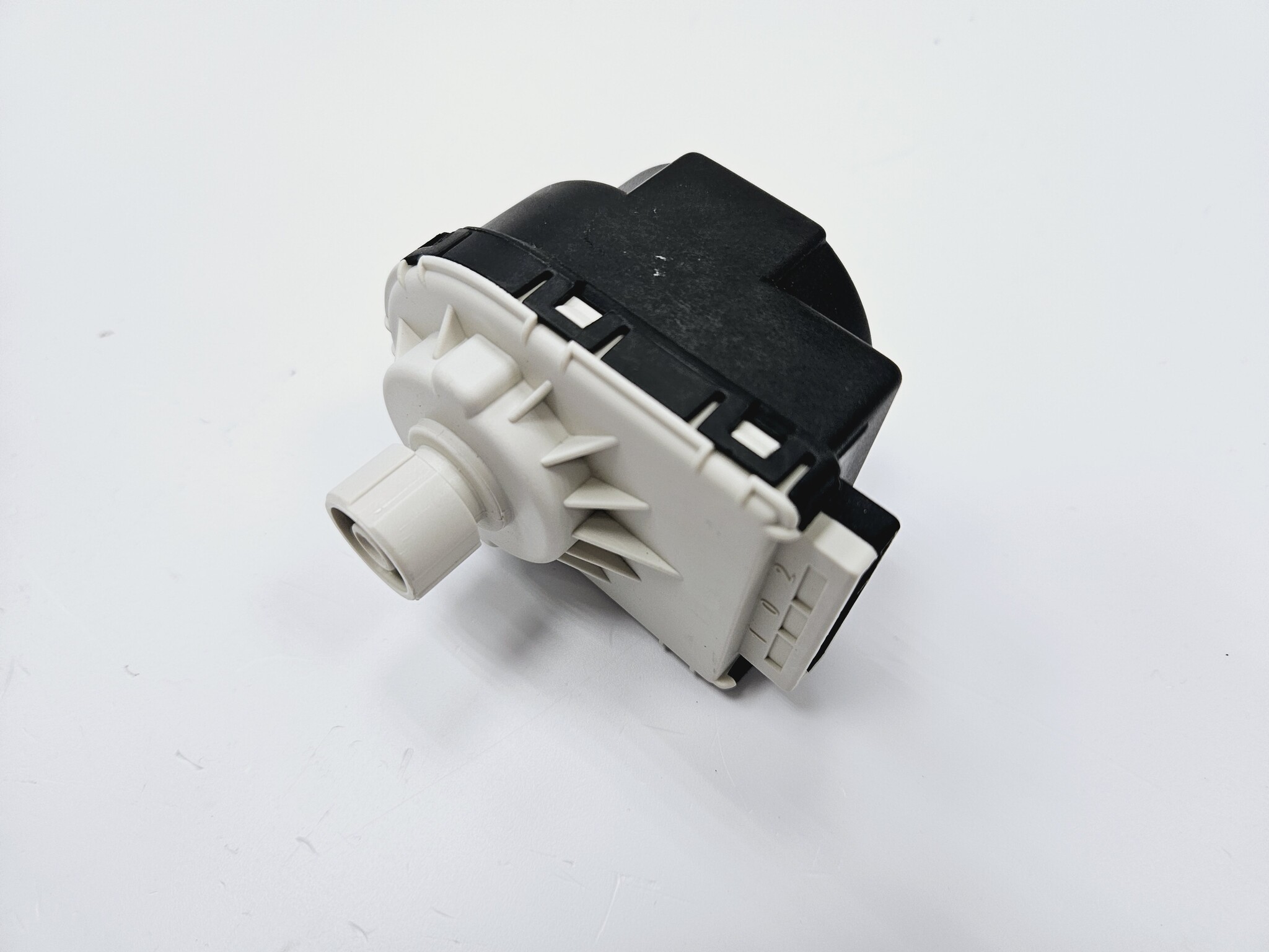 

Мотор 3-ходового клапана (220V, широкий) ARISTON BS/Egis Plus/Clas... (арт. 61302483-1)