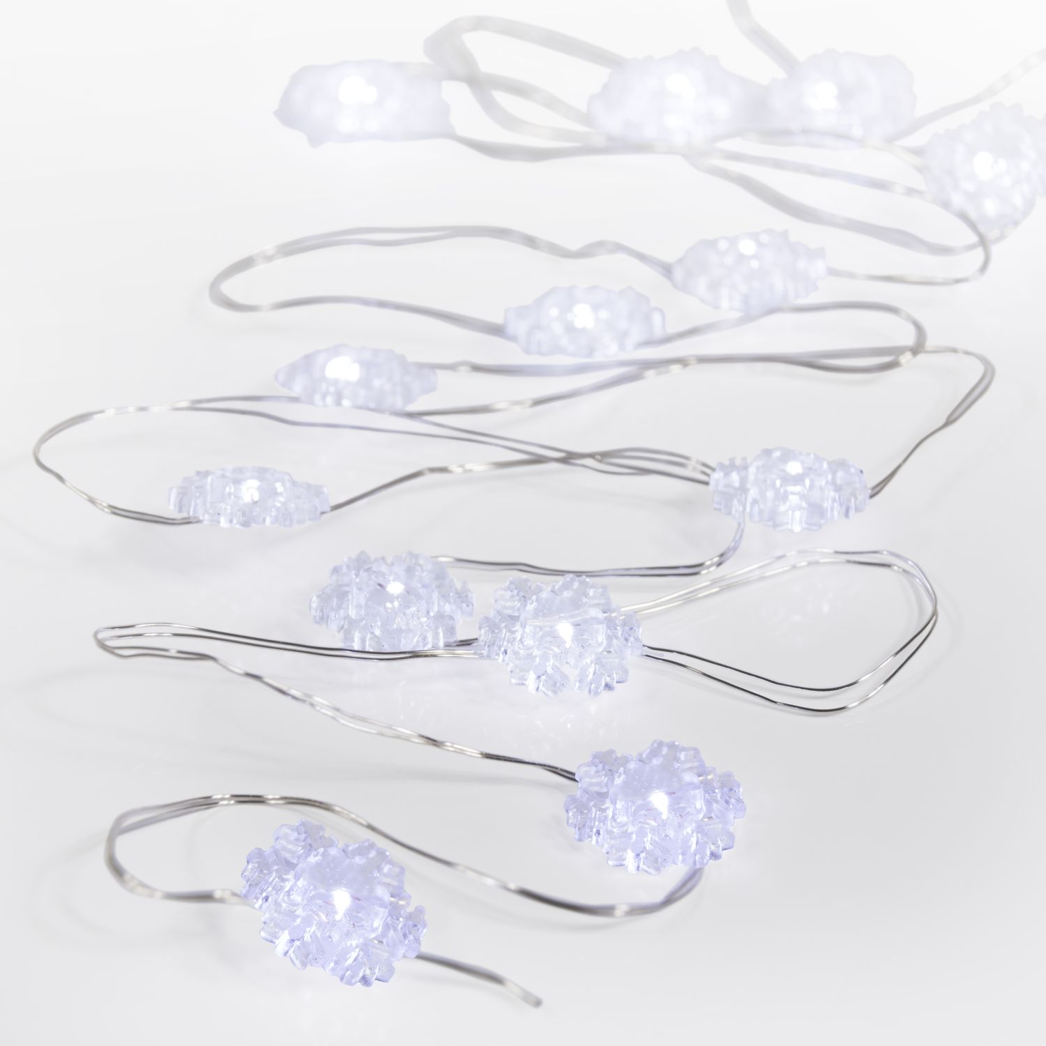 Световая гирлянда новогодняя Neon-night Снежинки 303-010 2 м белый холодный