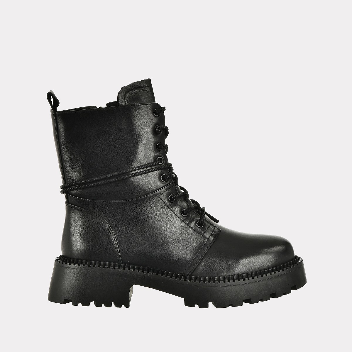 

Ботинки женские Versiya shop PAK2705-7870 черные 39 RU, Черный, PAK2705-7870