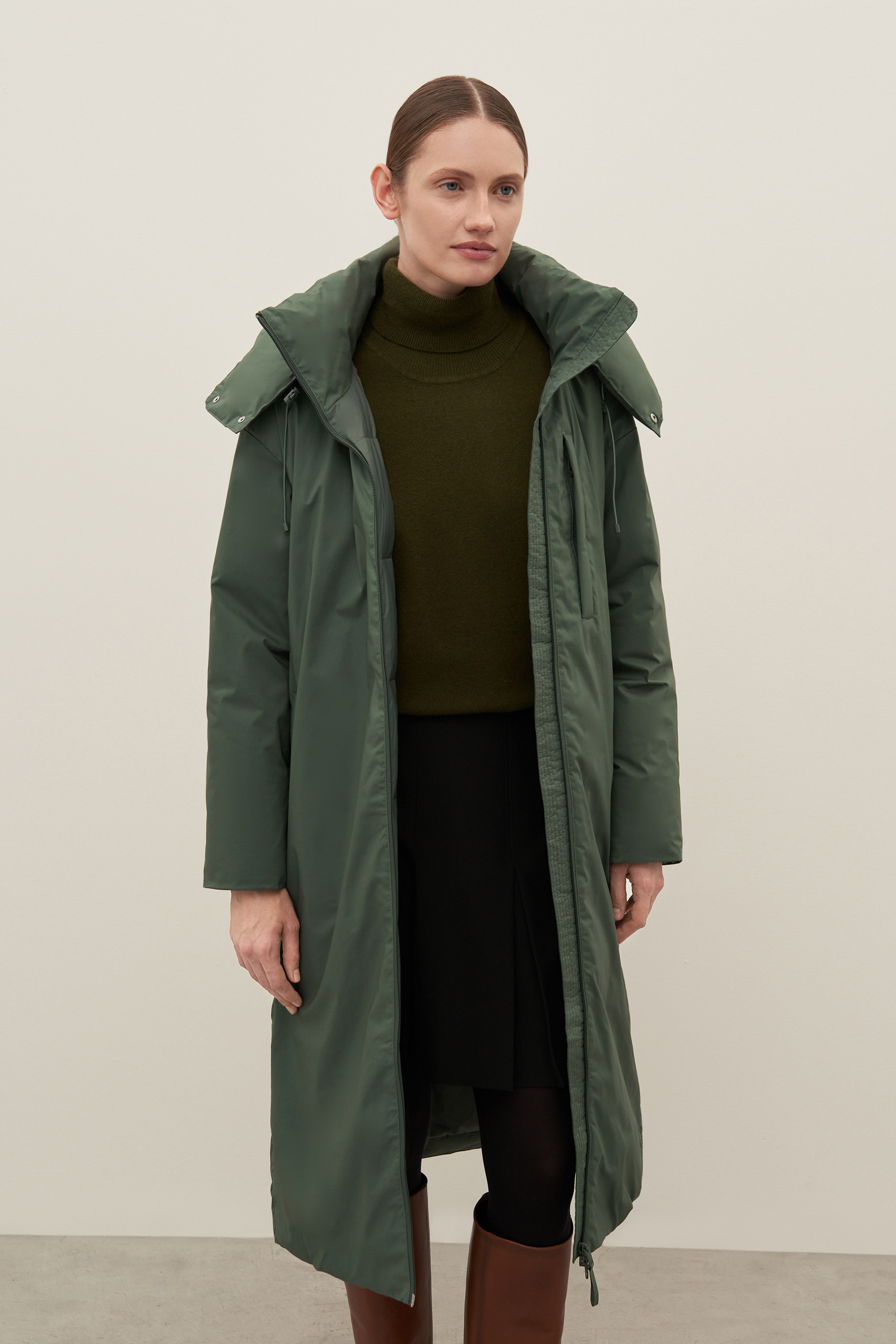 

Пуховик женский Finn Flare FAD11070 хаки M, FAD11070
