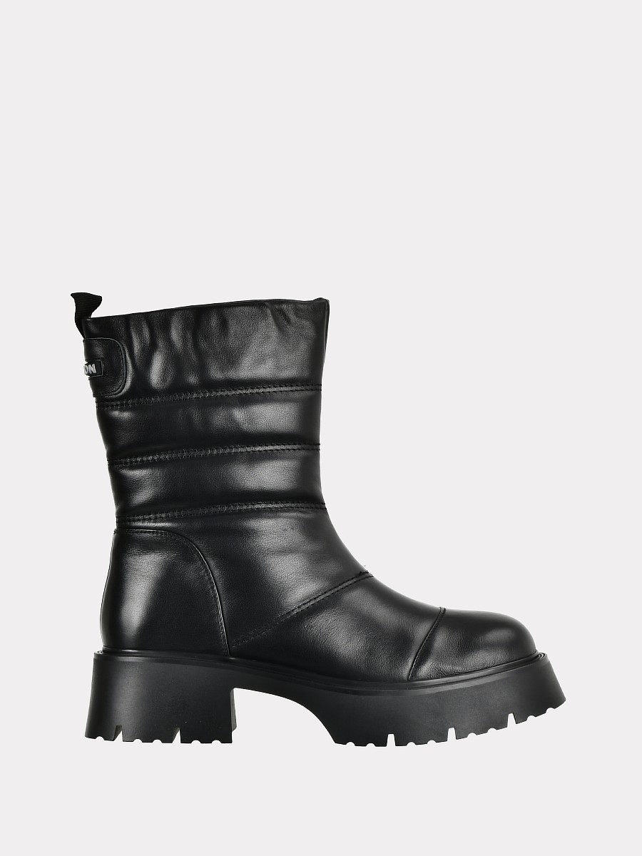 

Ботинки женские Versiya shop PF1717-83803YM черные 41 RU, PF1717-83803YM