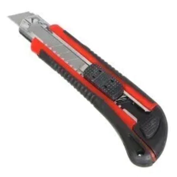 Нож выдвижной 18 мм (метал. направляющая, обрезин. корпус, 3 лезвия в комплекте) AVS NV18- лезвия hardy