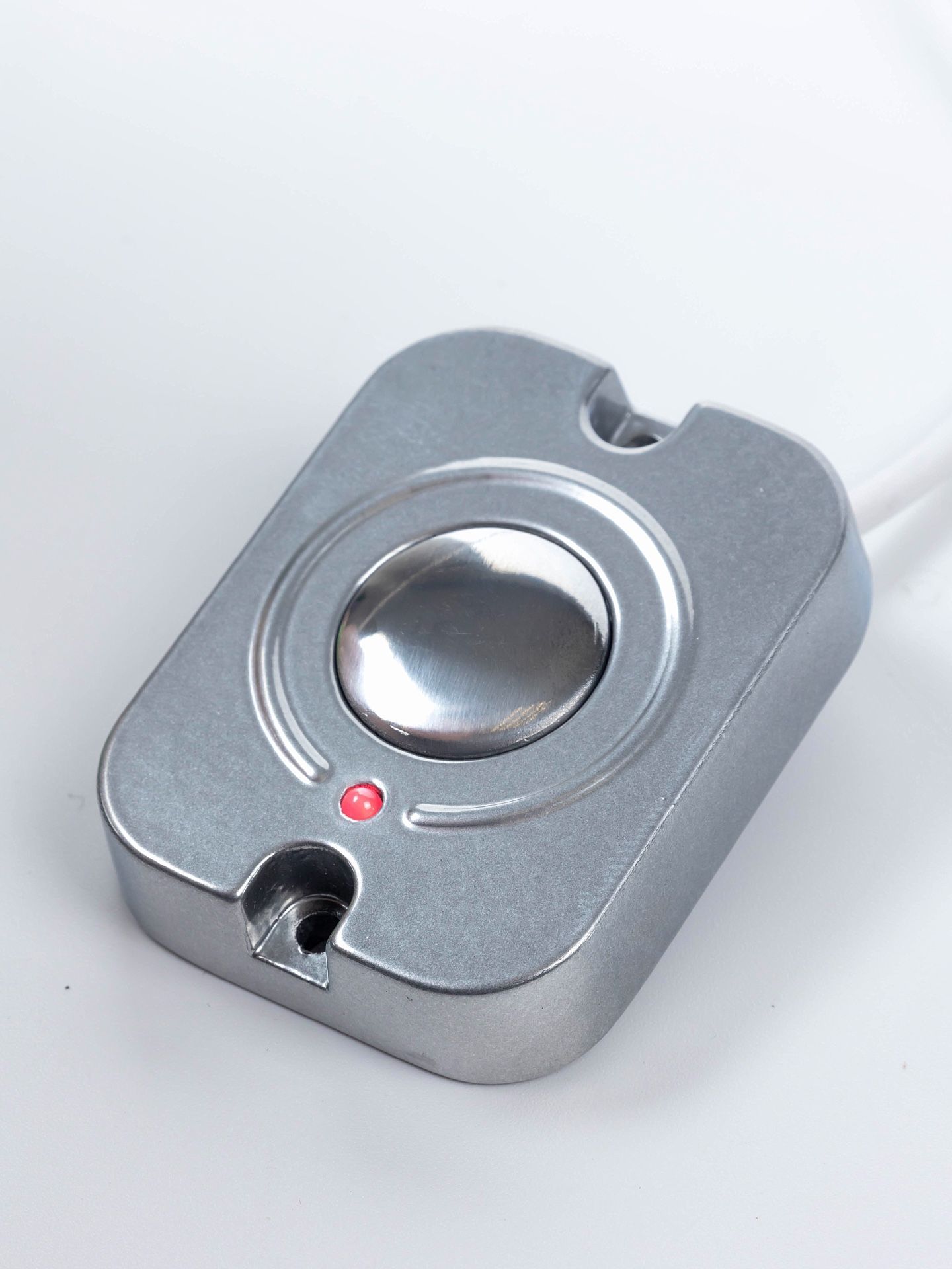 Кнопка выхода Олевс EXITка (никель) для СКУД, накладная, с индикацией, антивандальная тритон краник металлический на 4 выхода