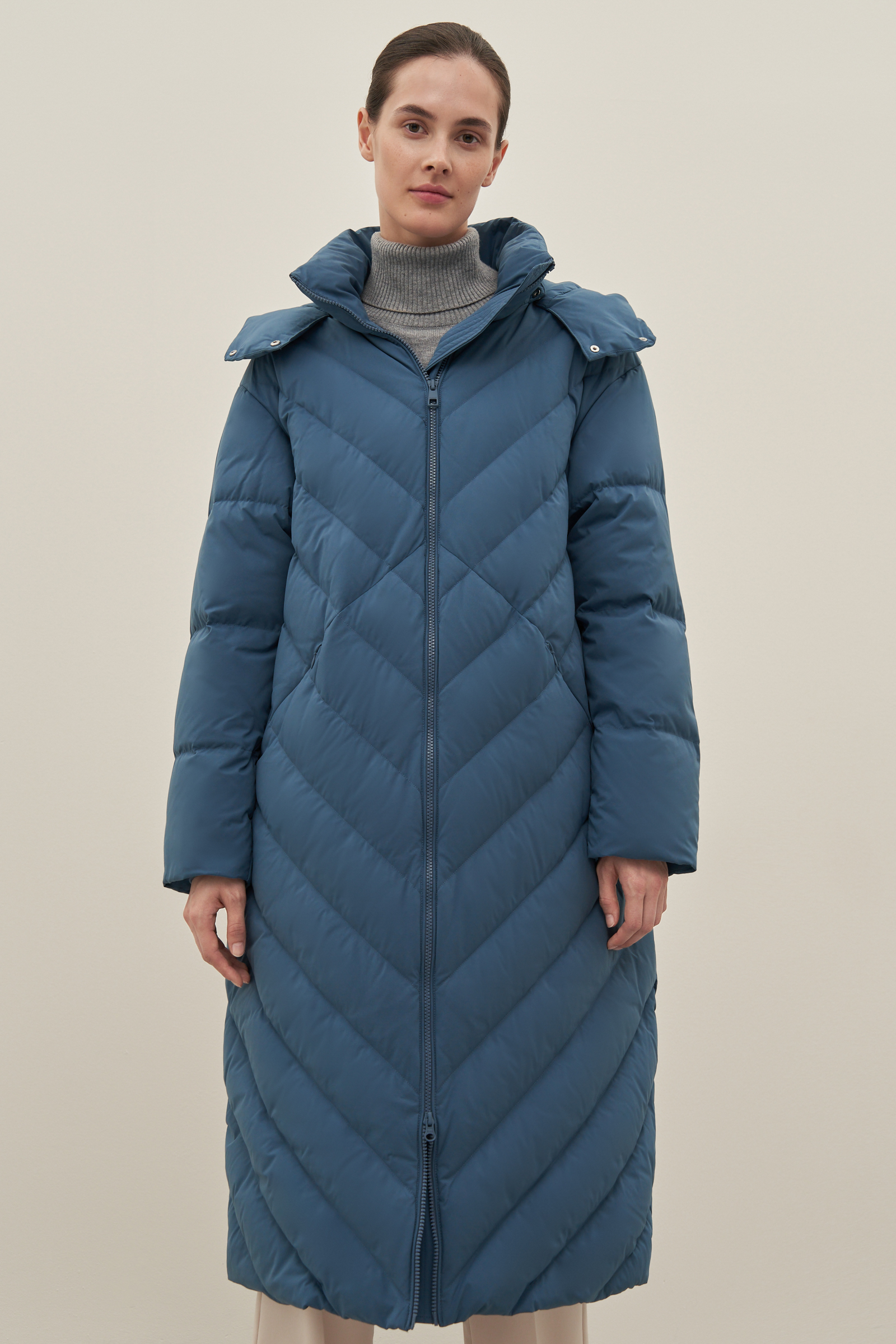Пуховик-пальто женский Finn Flare FAD110101 синий XL
