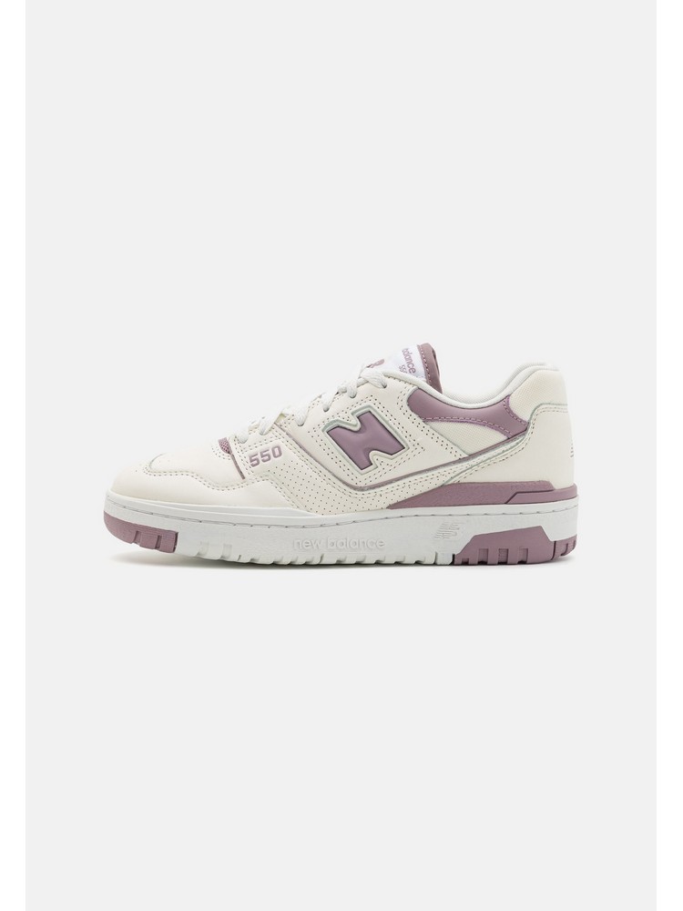 

Кеды женские New Balance NB 550 белые 37.5 EU, Белый, NB 550