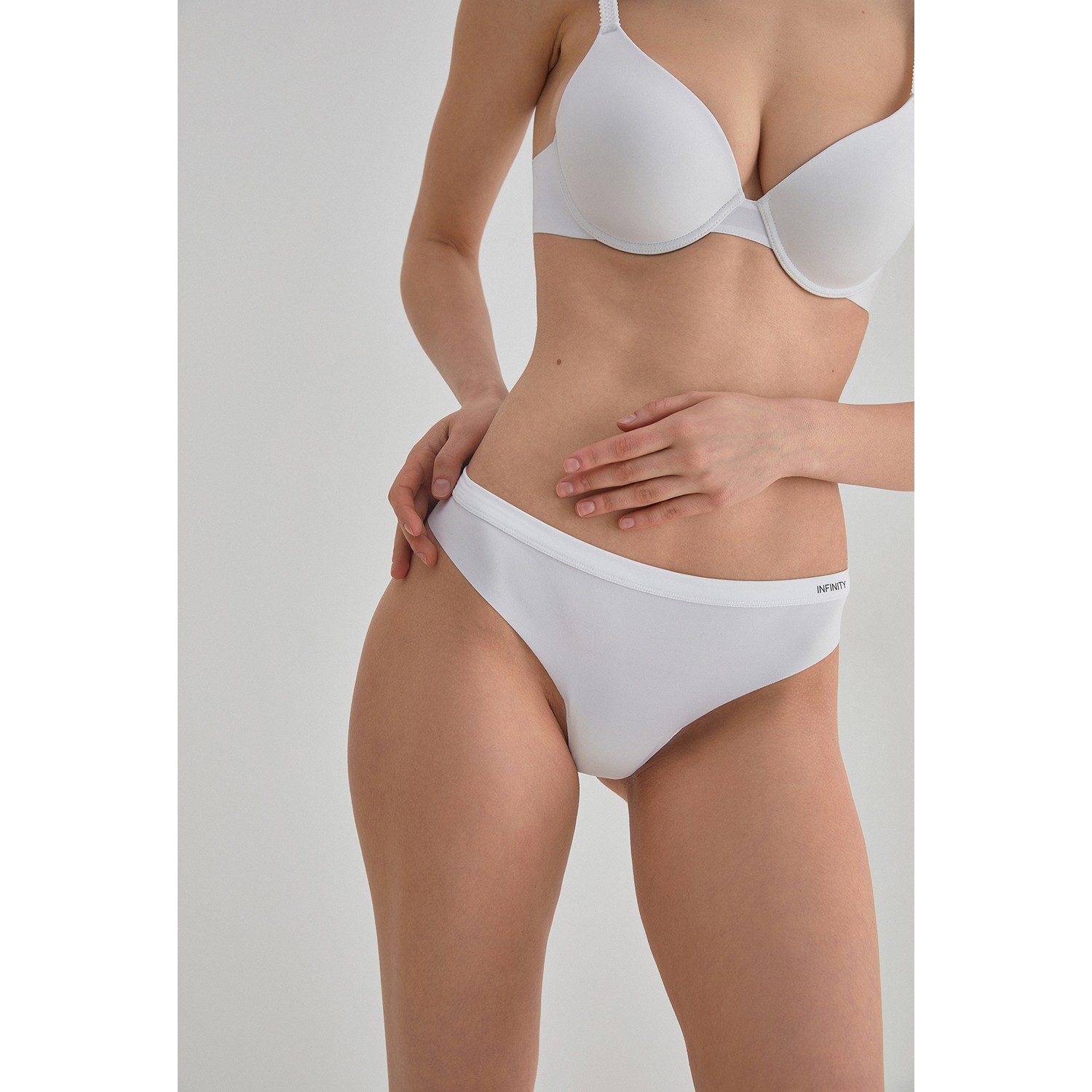 

Трусы женские Infinity Lingerie 31204121796 белые XL, Белый, 31204121796
