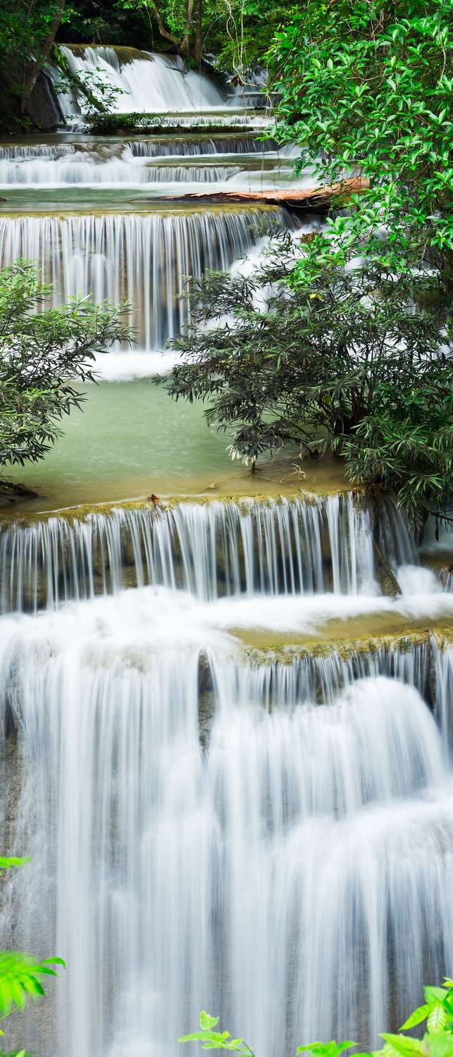 фото Самоклеющиеся фотообои "лесной водопад", 90x210 см фотообои.рф