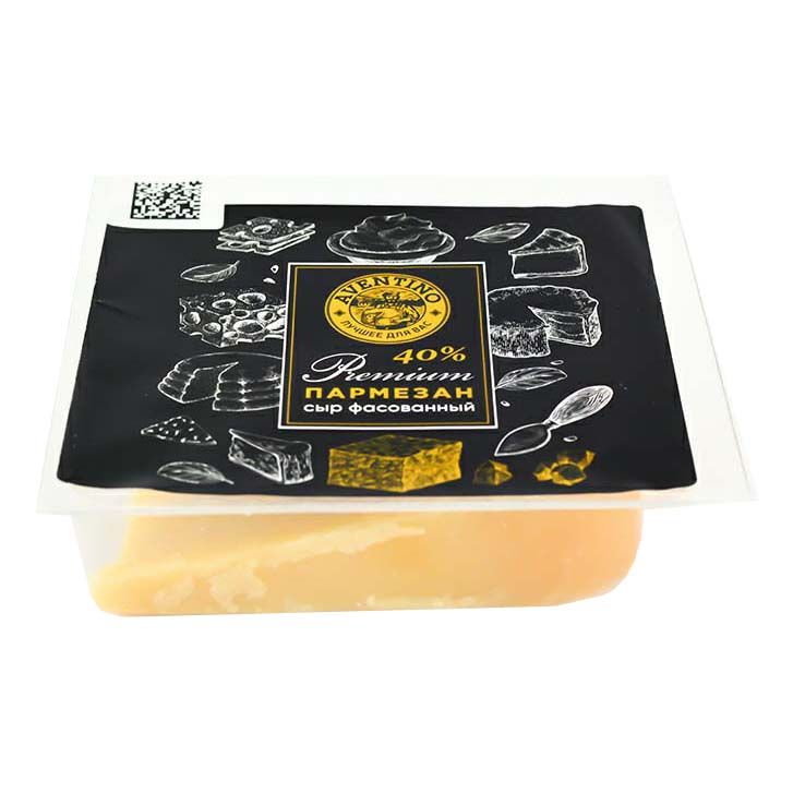 Сыр твердый Aventino Premium Пармезан 40% 200 г