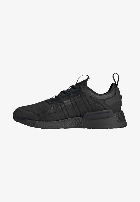 

Кроссовки мужские Adidas Originals Nmd V3 черные 47 1/3 EU (доставка из-за рубежа), Черный, Nmd V3