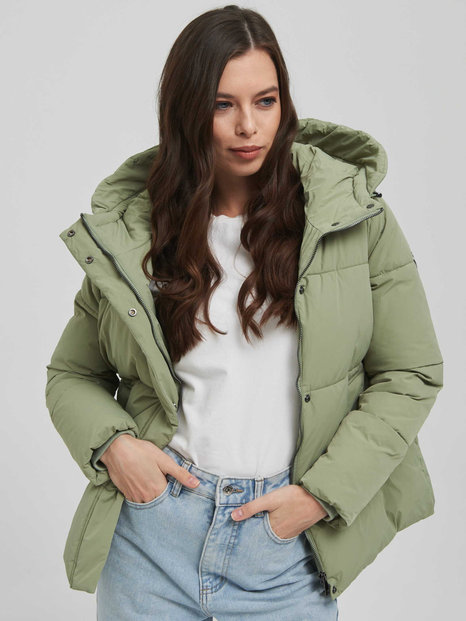 Куртка женская Каляев 69389 зеленая 42 RU