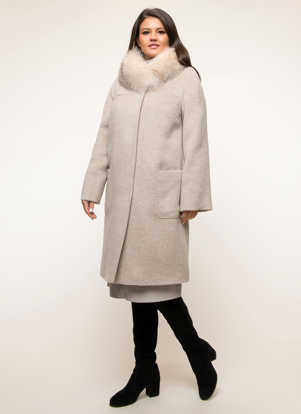 

Пальто женское Bella collection 43615 бежевое 52, 43615