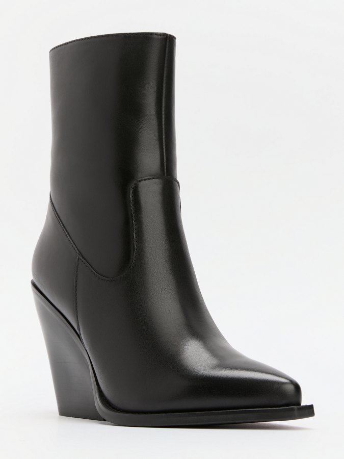 

Полусапоги женские Tendance CLF546B-08 черные 38 EU, Черный, CLF546B-08