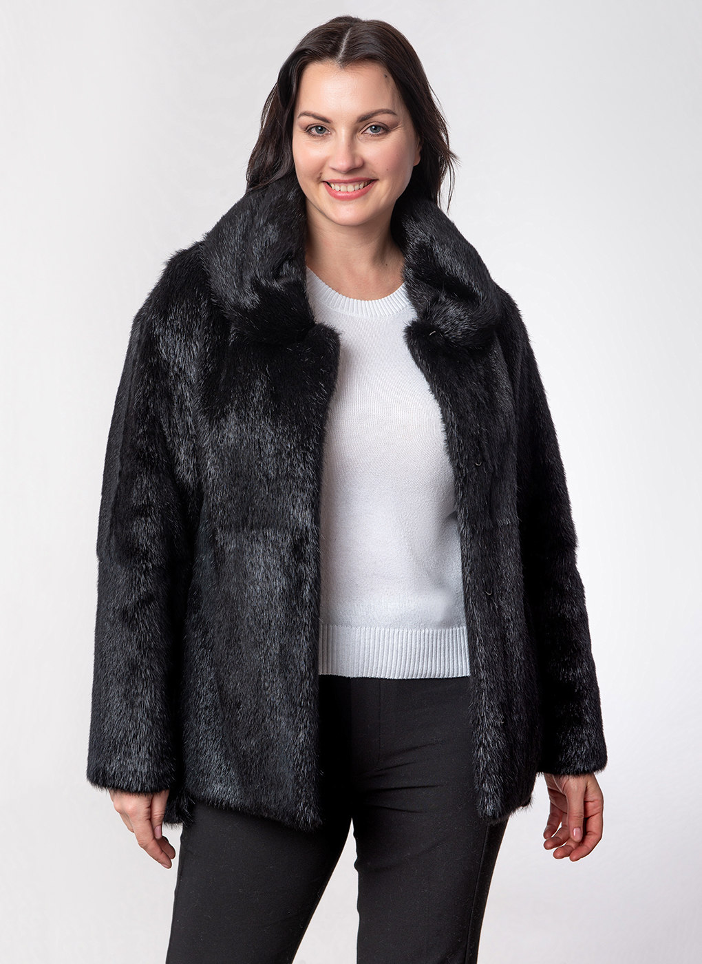 

Полушубок женский Каляев 48385 черный 46, 48385