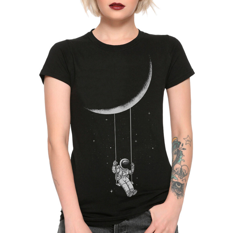 

Футболка женская DS Apparel Космонавт на луне 673088-1 черная 2XL, Черный, Космонавт на луне 673088-1