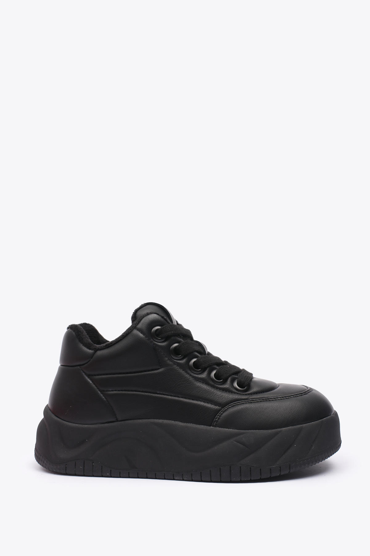 

Кеды женские TOFA 800675-4 черные 38 RU, Черный, 800675-4