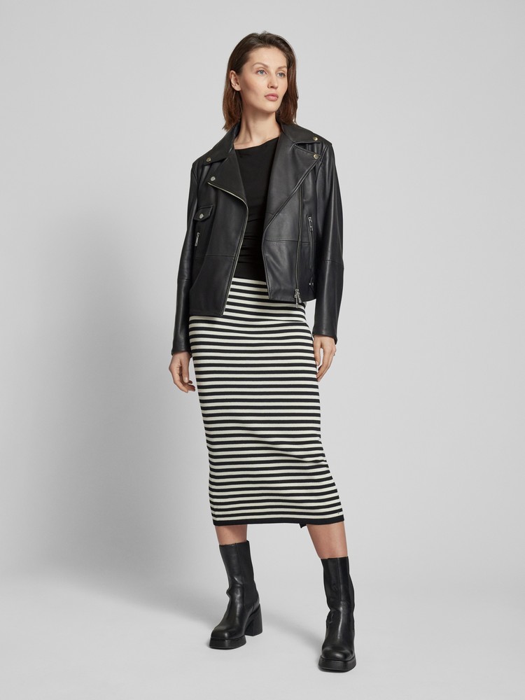 

Футболка женская Marciano by Guess 4GGP136230Z черная XL, Черный, 4GGP136230Z