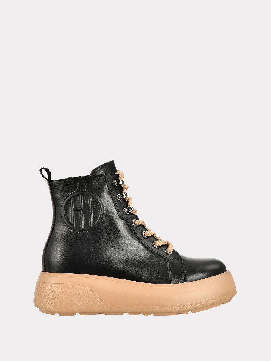

Ботинки женские Versiya shop K306 черные 39 RU, Черный, K306