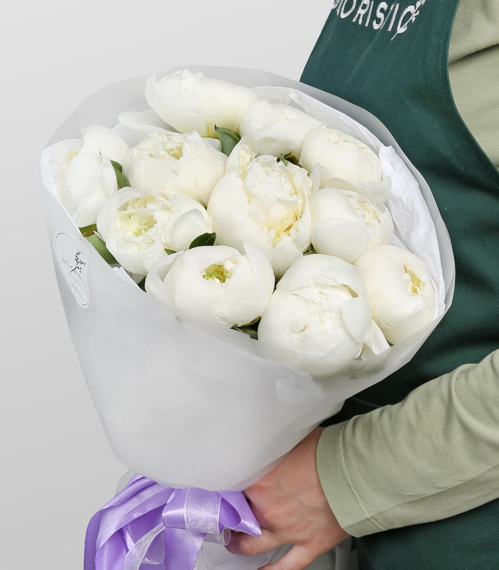 

Букет Studio Floristic из пионов 11 шт 40 см Сияние чистоты белый