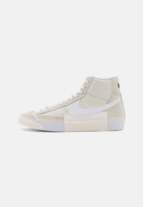 

Кеды мужские Nike Blazer Mid 77 Pro Club бежевые 44.5 EU (доставка из-за рубежа), Бежевый, Blazer Mid 77 Pro Club