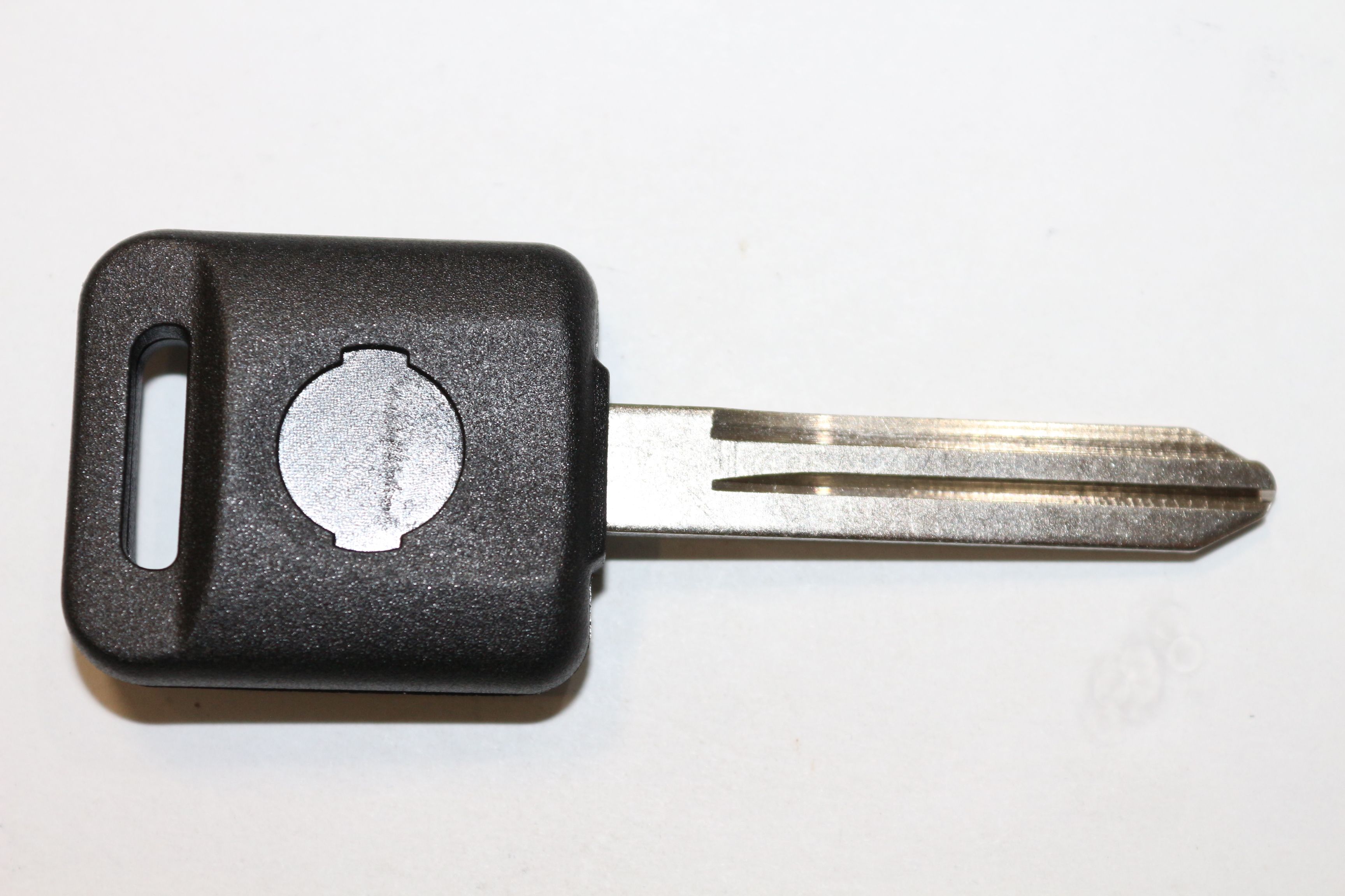

Ключ зажигания Autokey, заготовка для Nissan, с чипом (КВАДРАТН.), Для разных моделей автомобилей Nissan