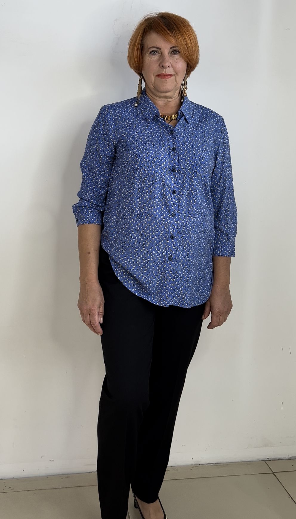 Рубашка женская ANNA 114-1 синяя 50 RU