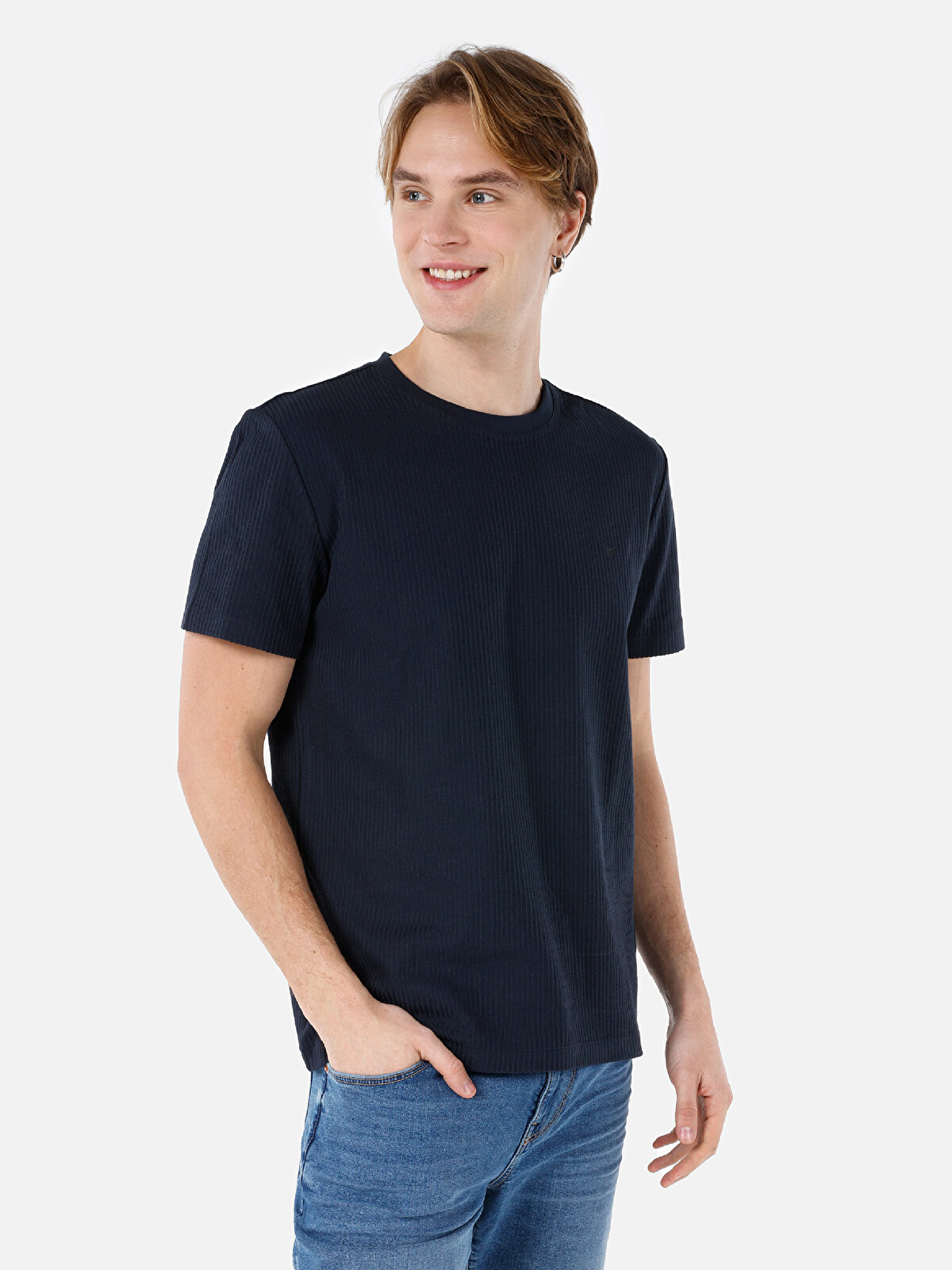 

Футболка мужская Colin's CL1067035 синяя S, Синий, CL1067035