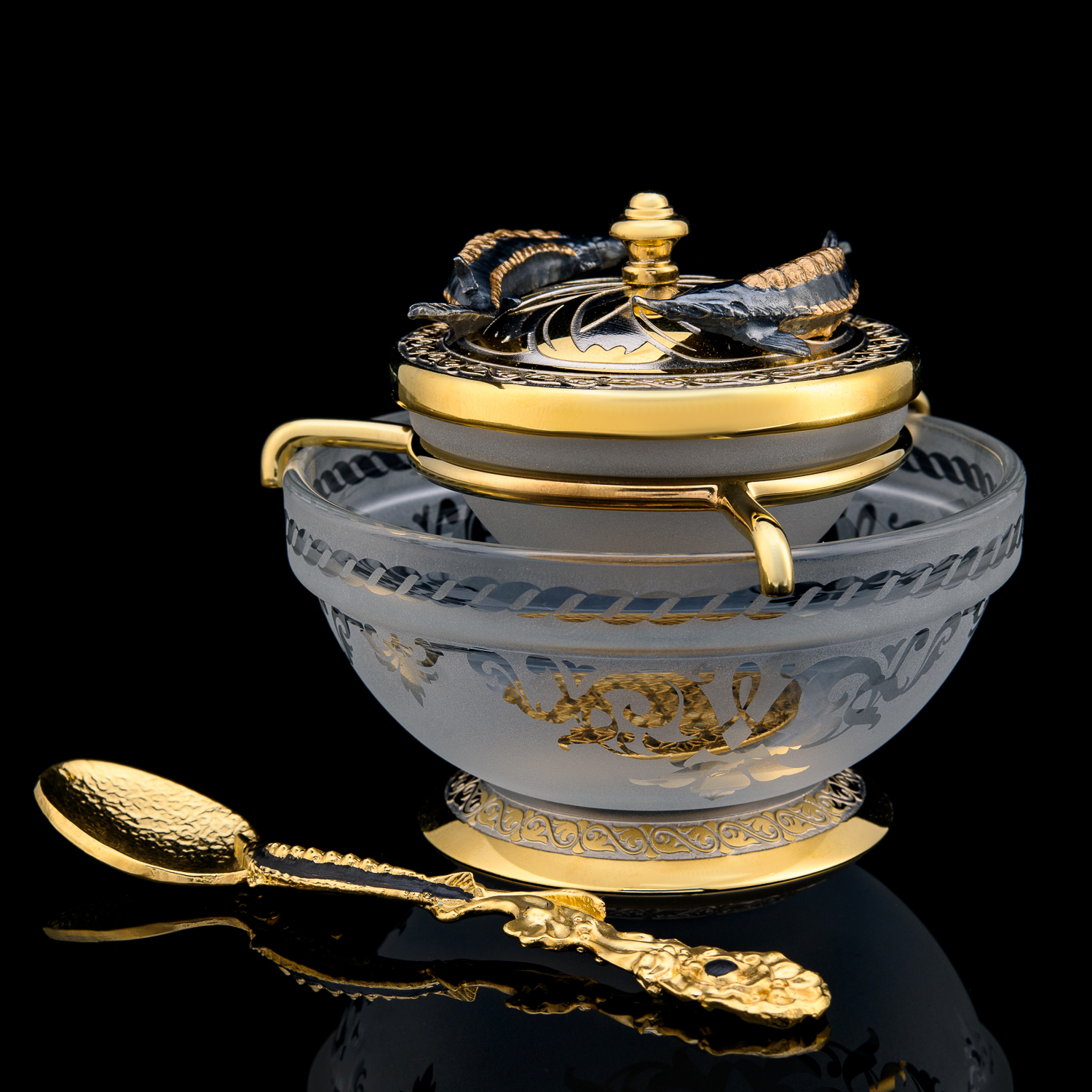 

Икорница украшенная . Златоуст
