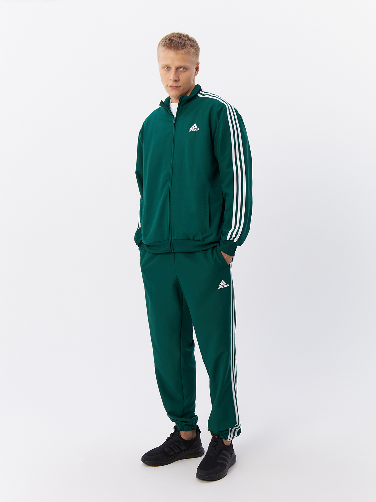 Спортивный костюм мужской Adidas IR8198 зеленый XS