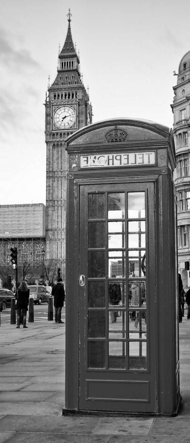 фото Самоклеющиеся фотообои "лондон, телефонная будка", 90x210 см, эффект черно-белый фотообои.рф