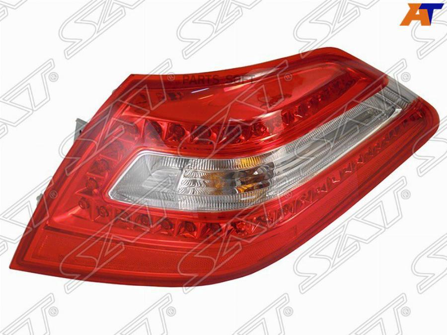 

SAT Фонарь задний NISSAN TEANA 08-11 RH