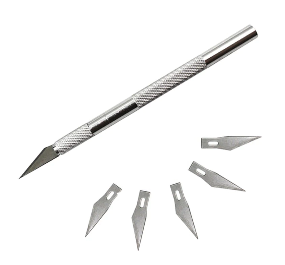 Нож-скальпель Run Energy для моделирования с набором сменных лезвий (5 шт.) для складного ножа кожа
