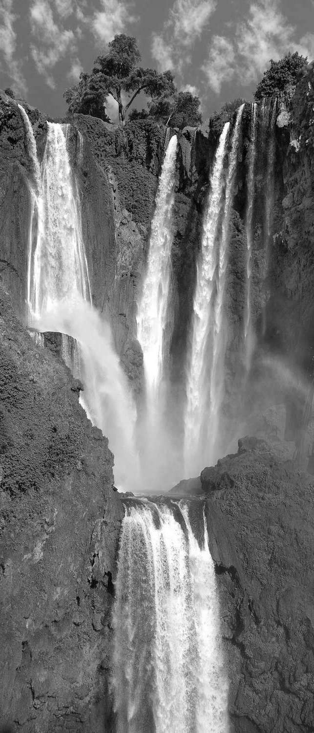 фото Самоклеющиеся фотообои "водопад в марокко", 90x210 см, эффект черно-белый, отраженный фотообои.рф