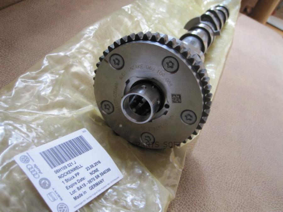 

OEVAG-06H109021J_вал распределительный впускной! Audi A3,VW Passat,Skoda Octavia 1.8TSI BY