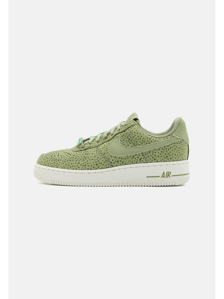

Кеды женские Nike Air Force 1 '07 low зеленые 35.5 EU, Зеленый, Air Force 1 '07 low
