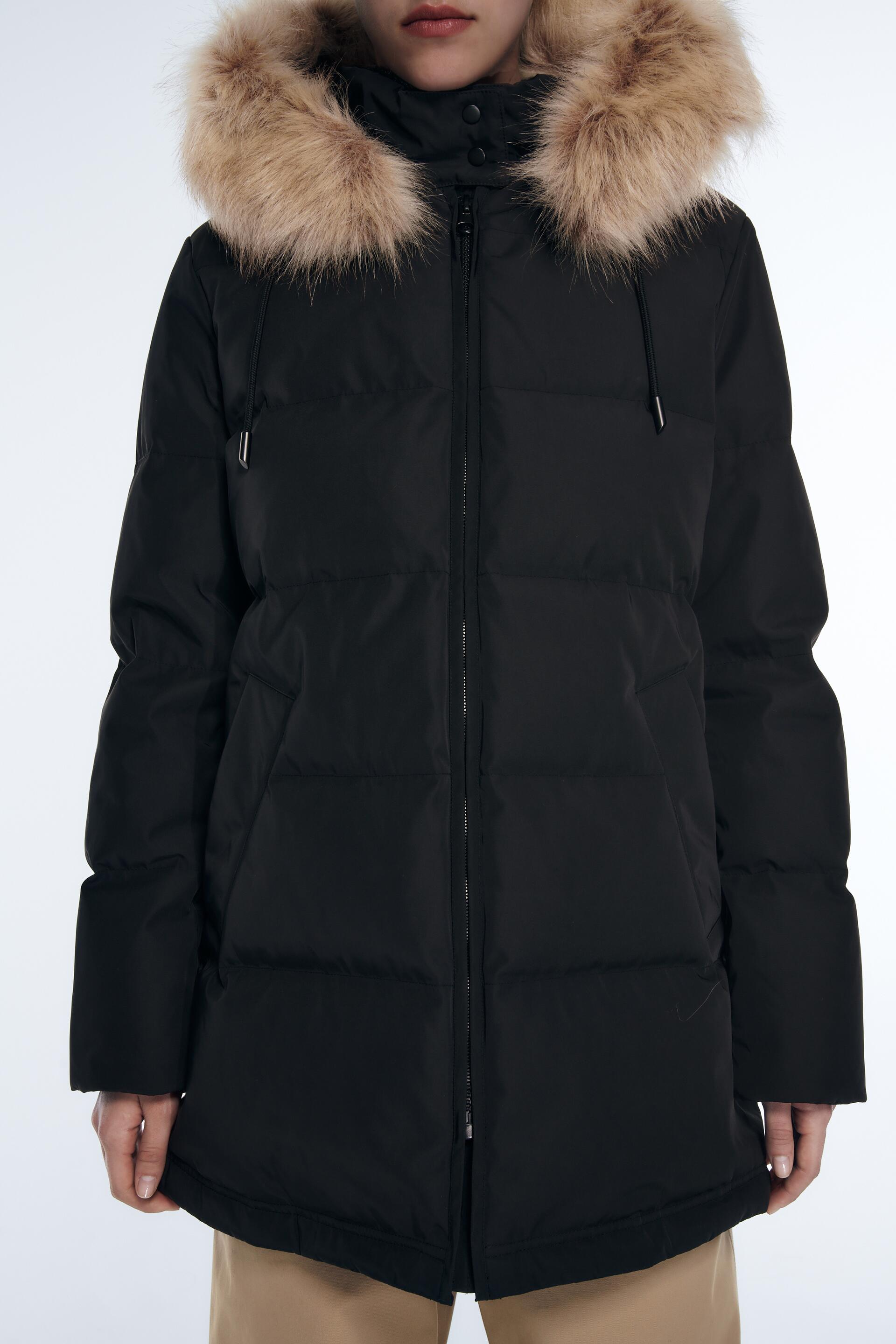 

Пуховик женский ZARA 00518257 черный M, 00518257