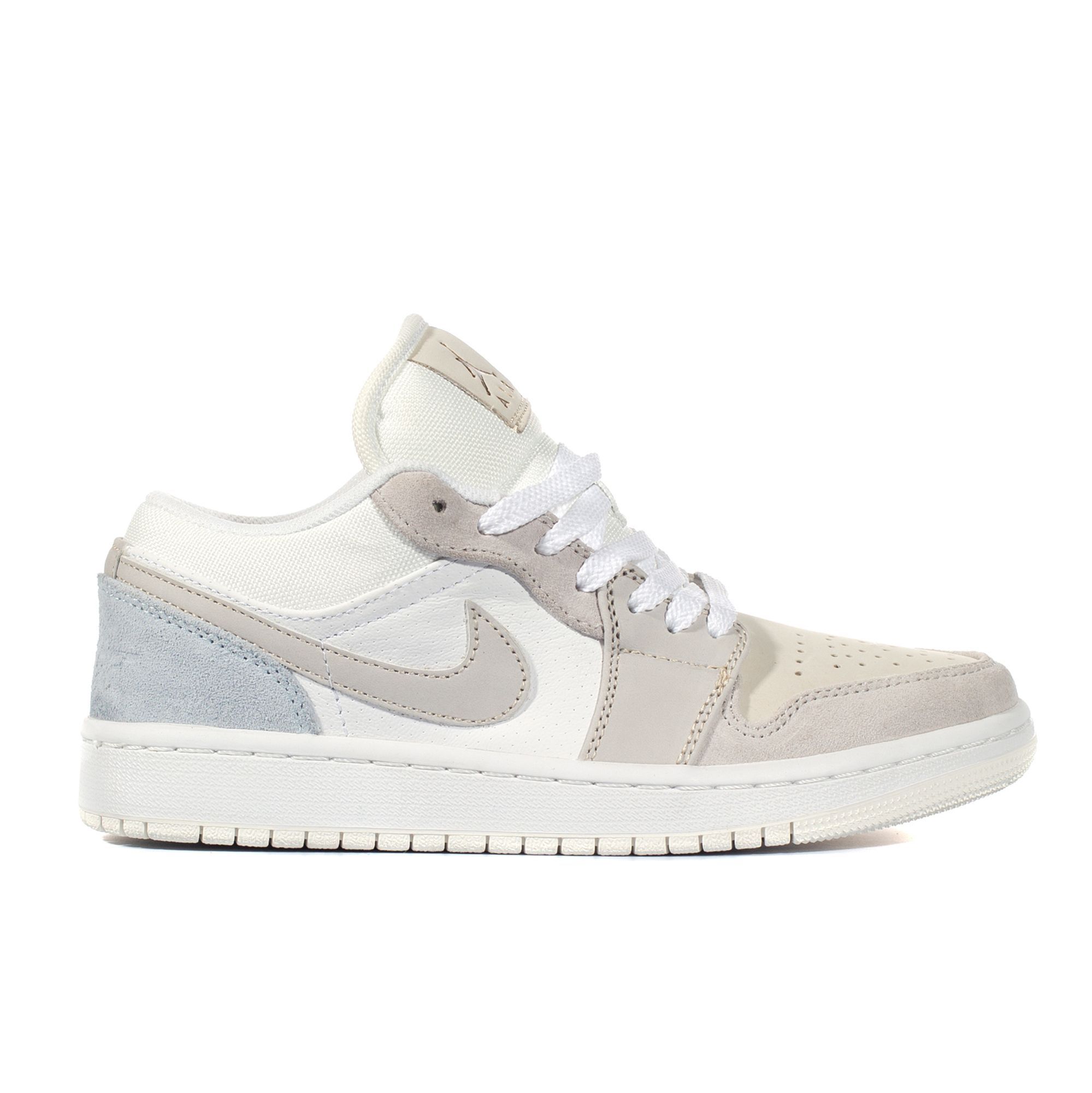 

Кеды мужские Nike Air Jordan 1 голубые 42 EU, Голубой, Air Jordan 1