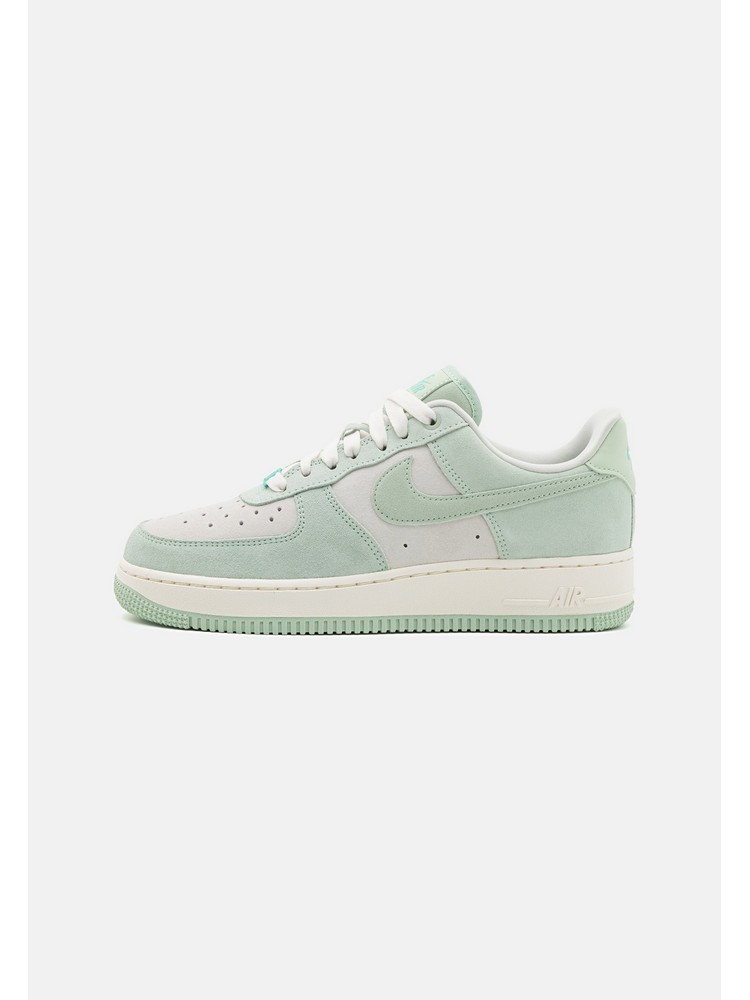 

Кеды женские Nike Air Force 1 '07 low зеленые 38 EU, Зеленый, Air Force 1 '07 low