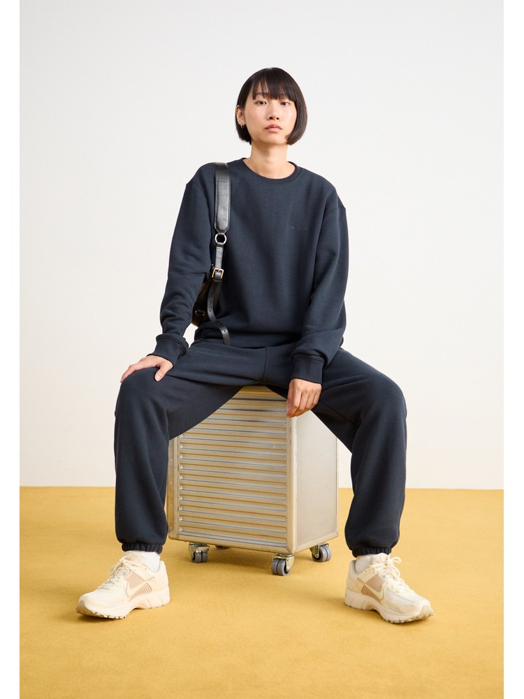 

Кроссовки женские Nike NI111A1HA бежевые 38 EU, Бежевый, NI111A1HA