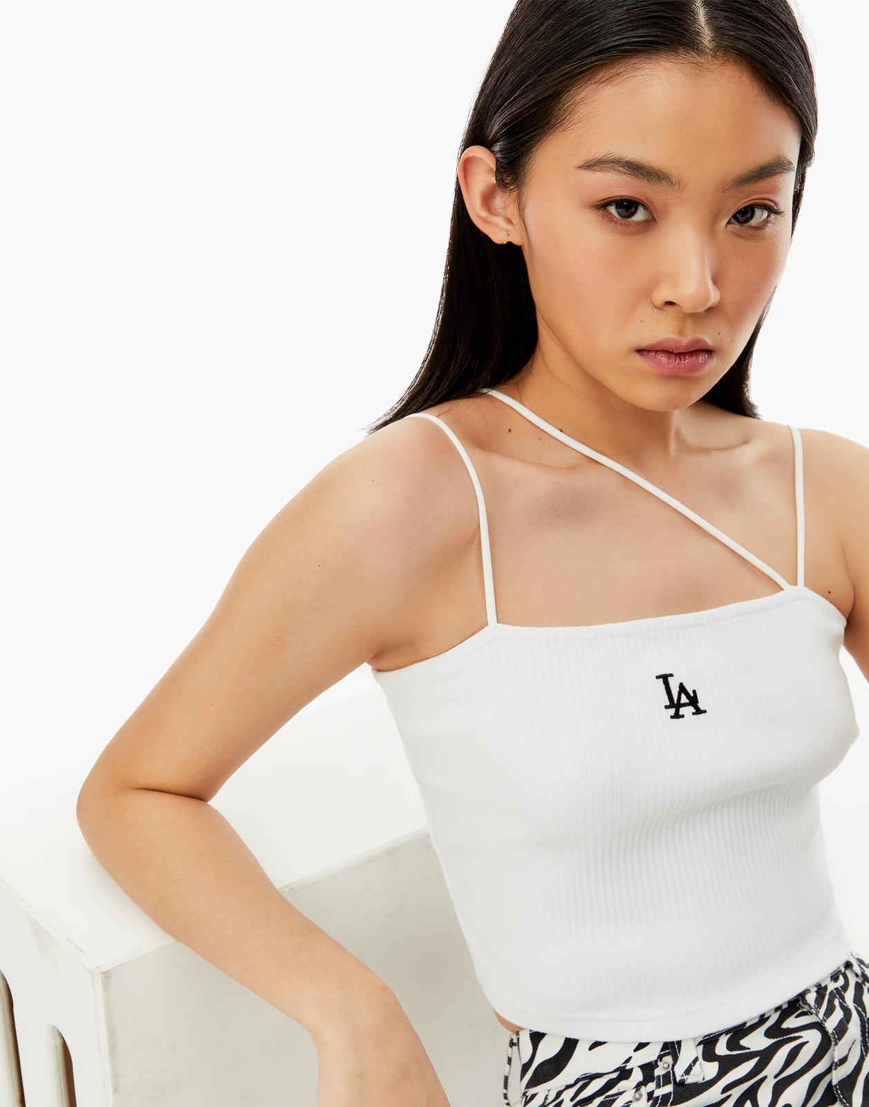 

Топ женский Gloria Jeans GTN003495 белый S, GTN003495