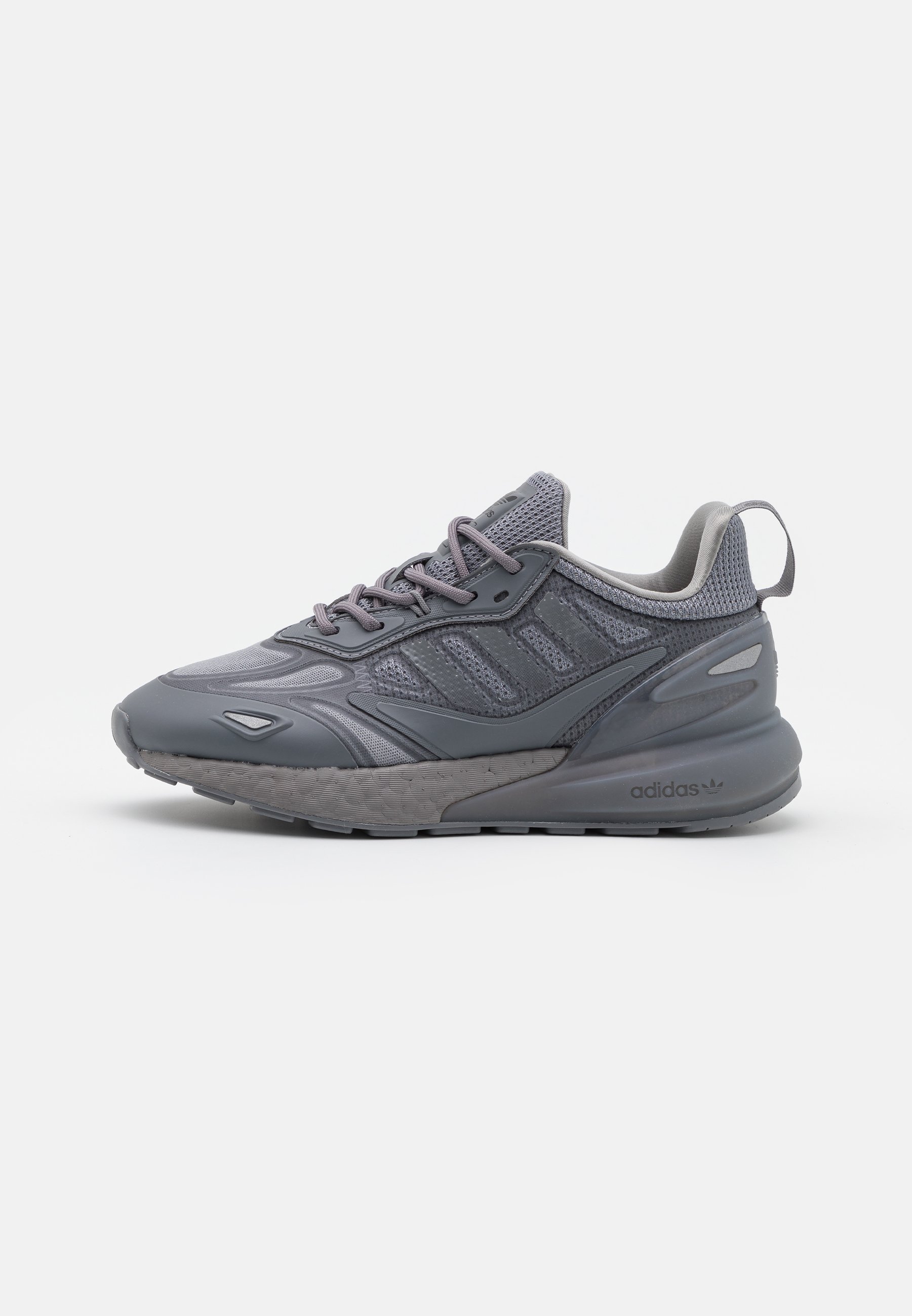 

Кроссовки мужские Adidas Originals Zx 2K Boost 2.0 Unisex серые 44 2/3 EU, Серый, Zx 2K Boost 2.0 Unisex