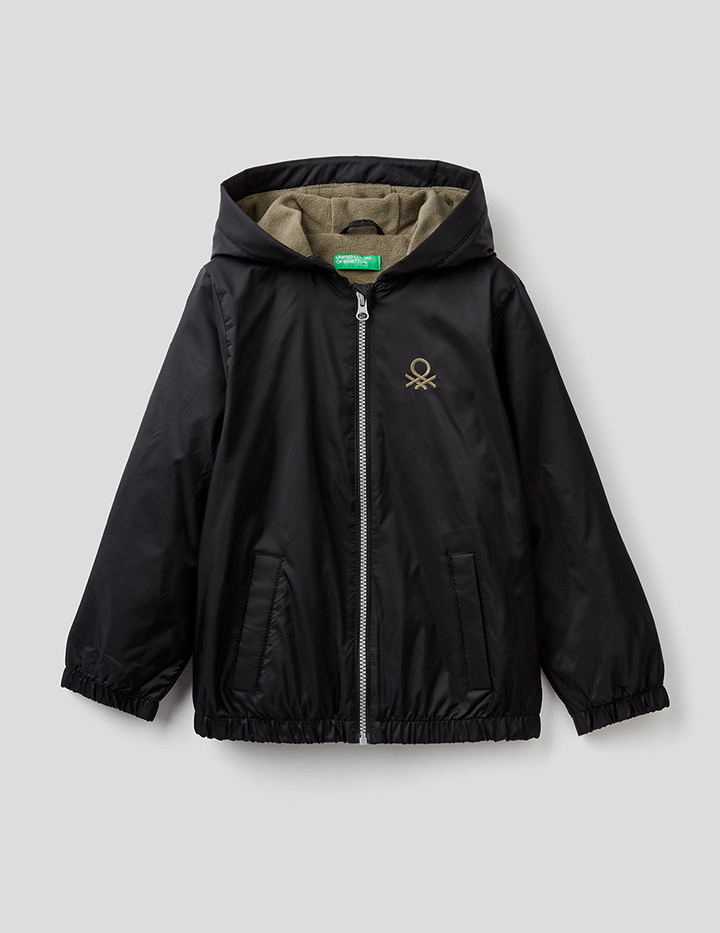 

Ветровка для мальчиков Benetton цв. черный р.158, 21A_2BL553J70