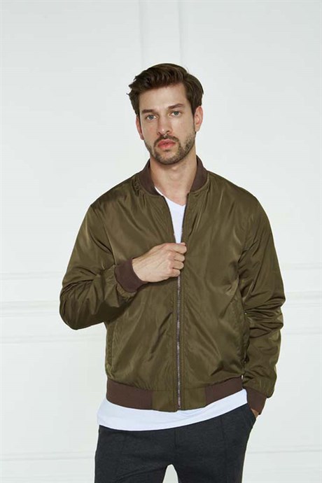 

Бомбер мужской VAGANZA 672 хаки 2XL (доставка из-за рубежа), 672