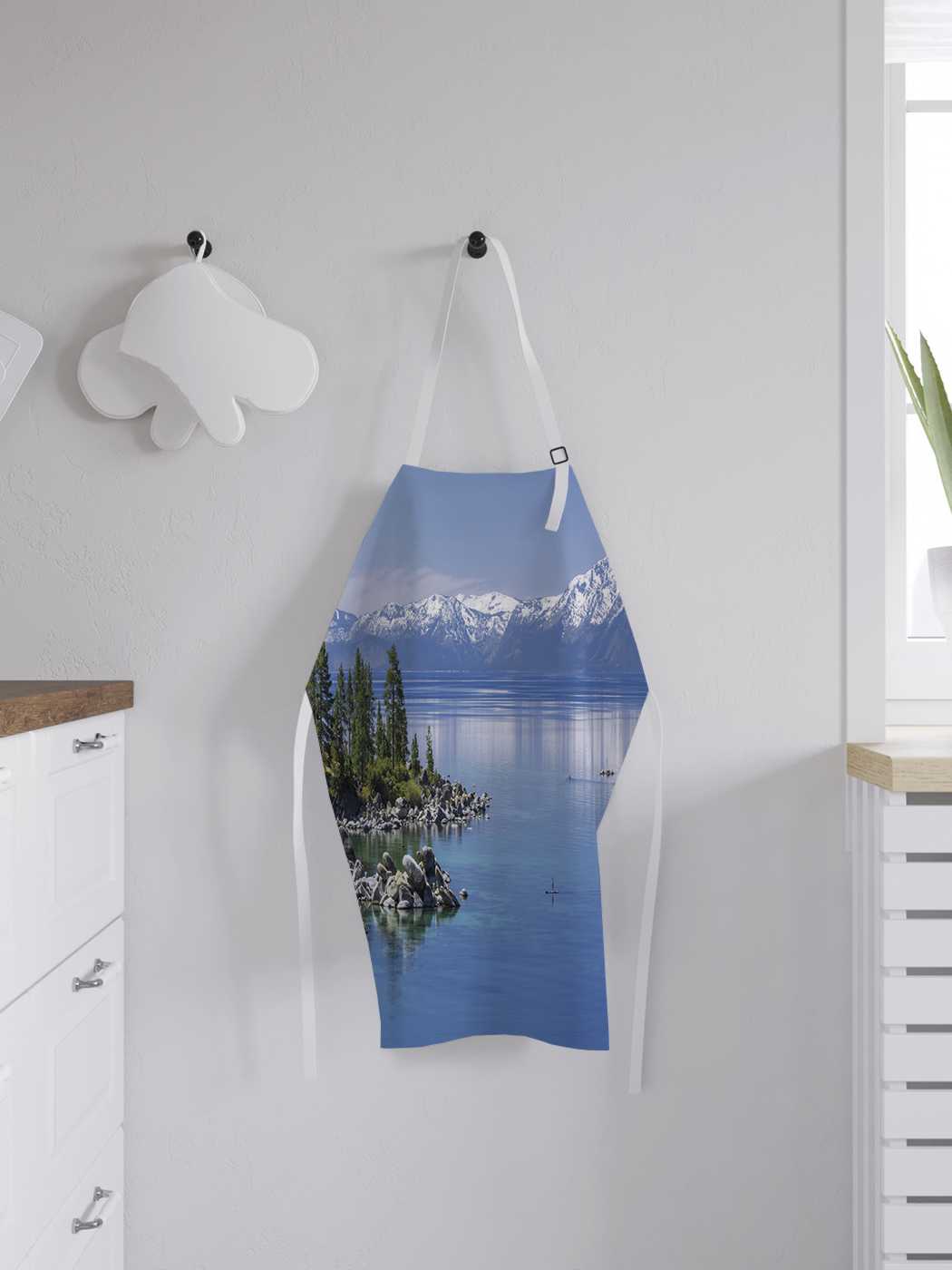

Фартук женский JoyArty для готовки "Скалистые берега горного озера", универсальный размер, Голубой