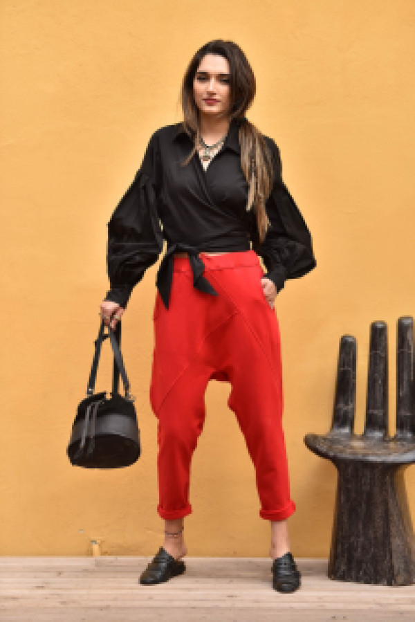 

Блуза женская Saman Butik 6309 черная 38 (доставка из-за рубежа), Черный, 6309