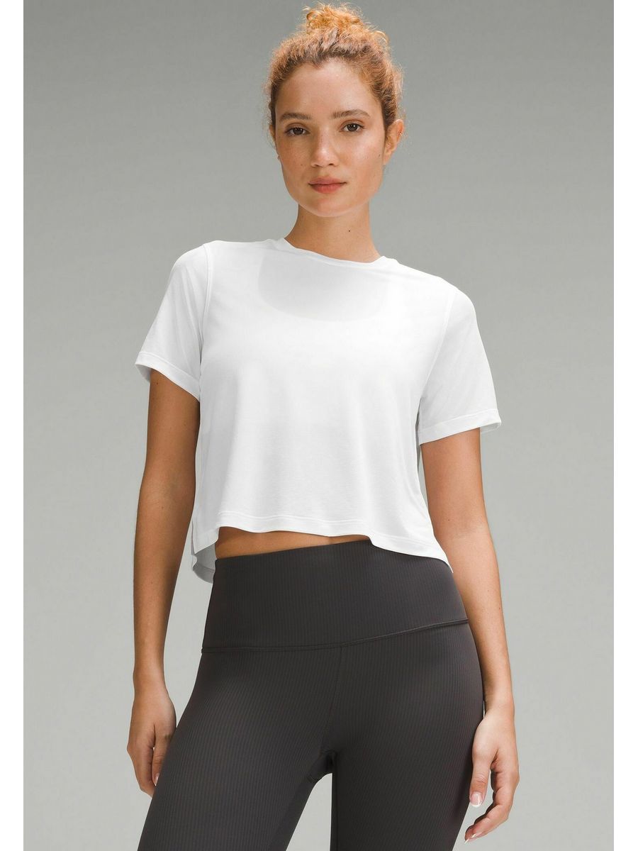 

Футболка женская lululemon LLS41D03X белая 44 EU, Белый, LLS41D03X